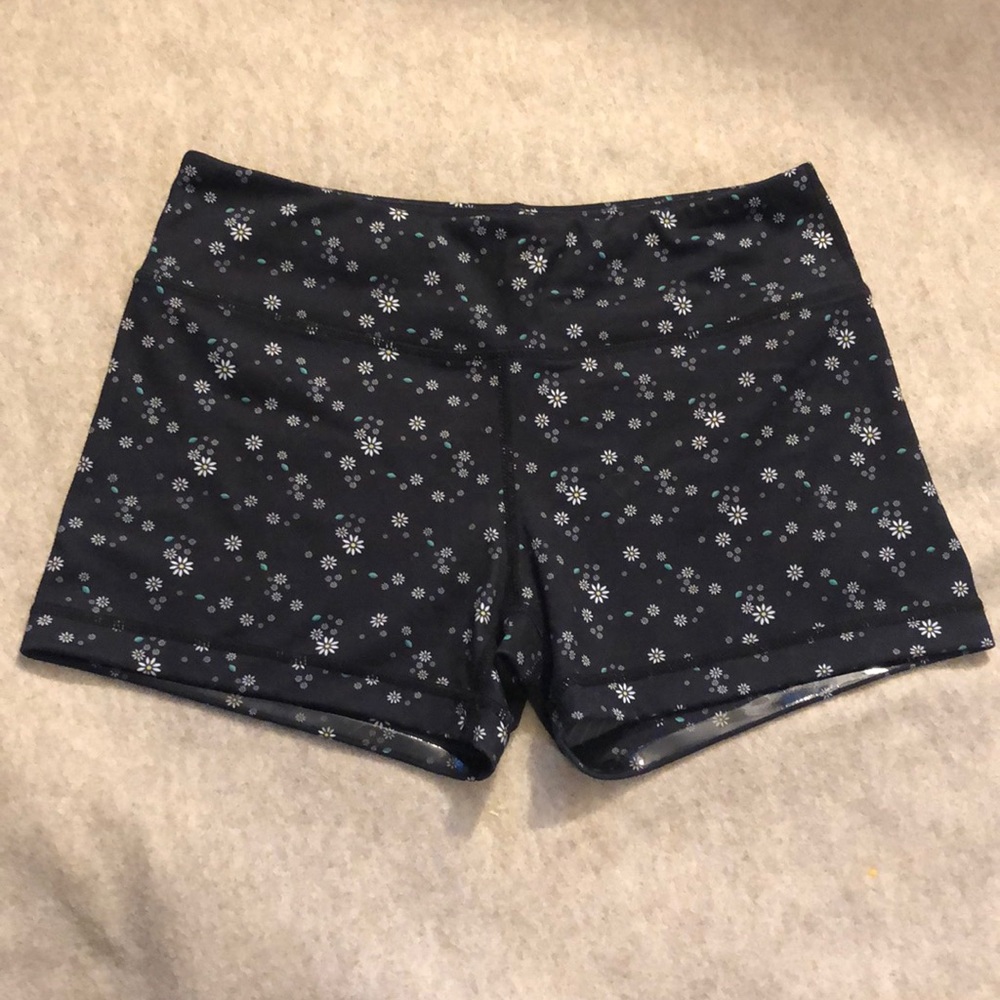IAB Mfg I AM BECOMING 3” Black/Floral Shorts, Size 6/S, No Ride